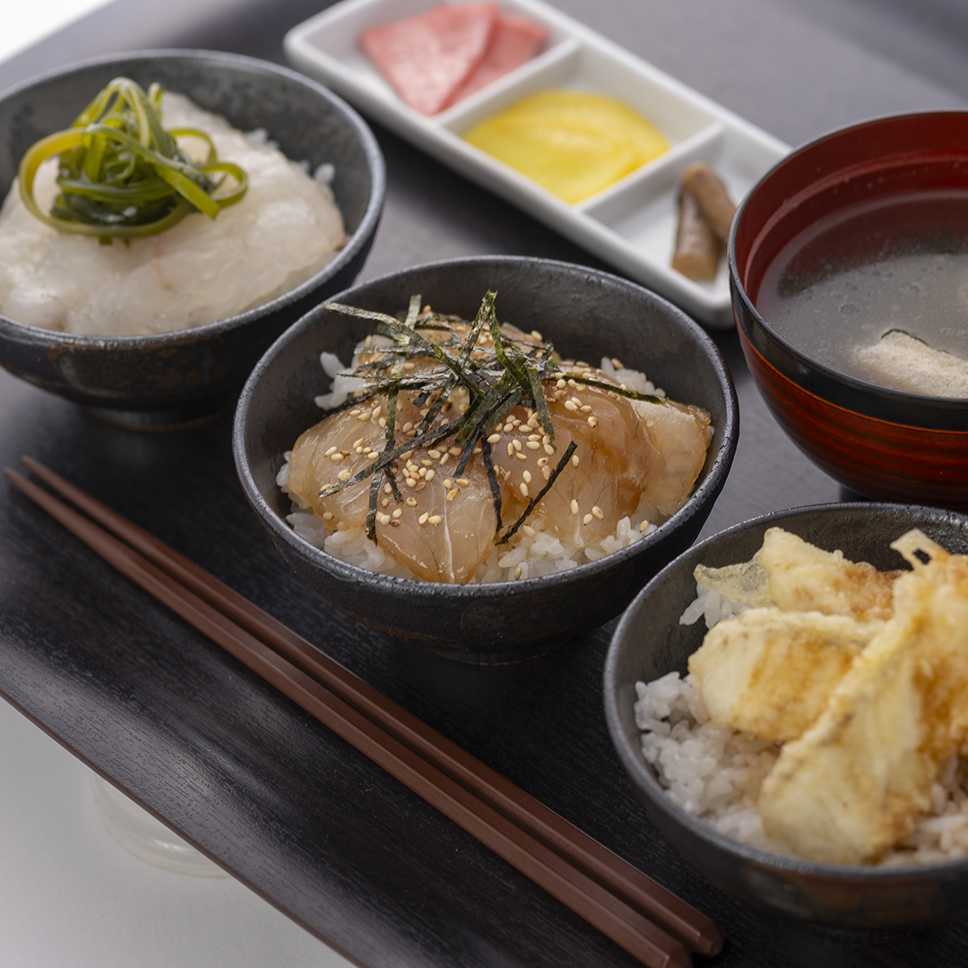 ヒラメ三昧食べ比べ丼