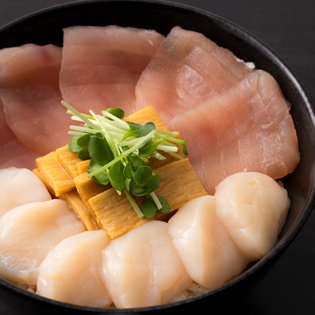 『青森長いも』＆ホタテ・マグロの海鮮三色丼